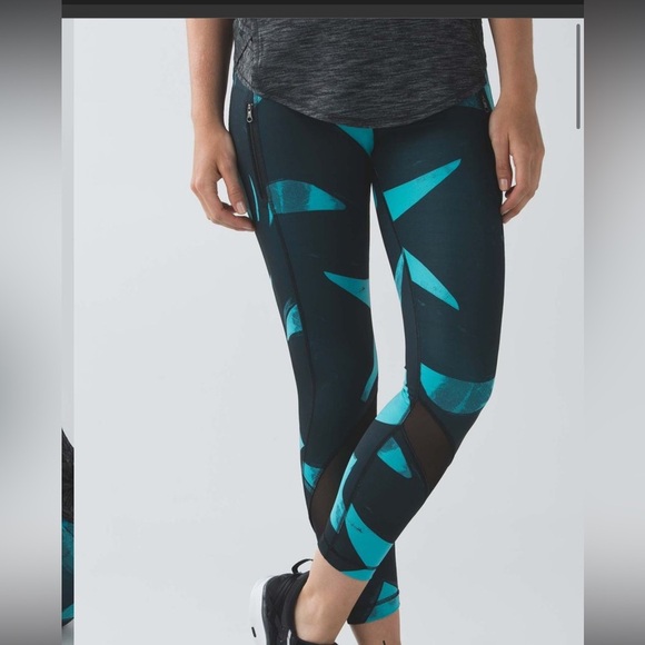Lululemon Inspire Tight II *Full-On Luxtreme (Mesh) - Picture 1 of 7